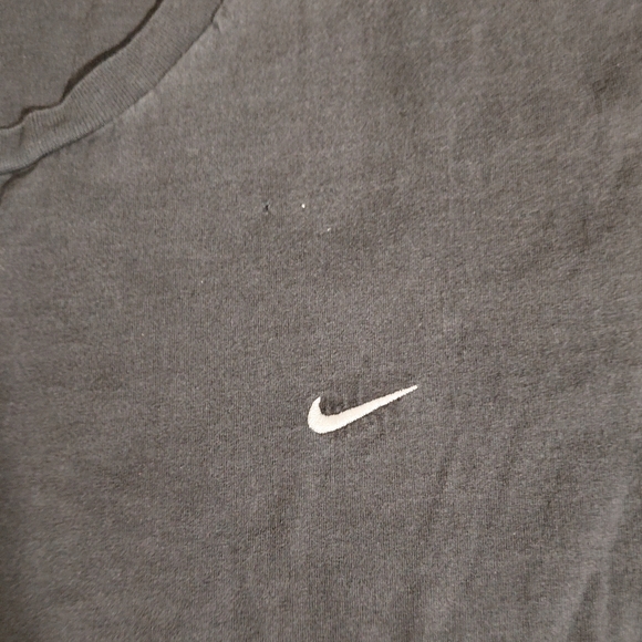 VINTAGE Nike Black Embroidered Logo T Shirt Size XXL - Picture 2 of 4